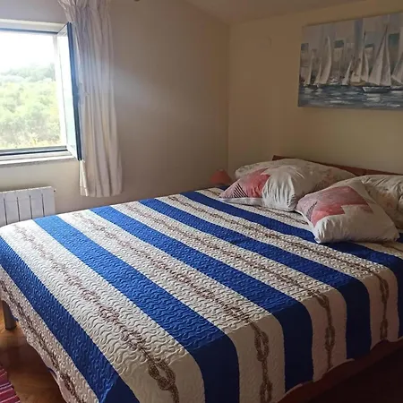 Apartment With Parking Space Rovinjsko Selo, - 25234 *
