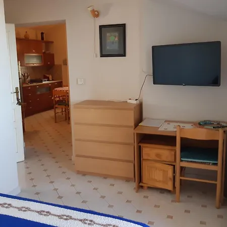 Apartman With Parking Space Rovinjsko Selo, - 25234 Rovinj
